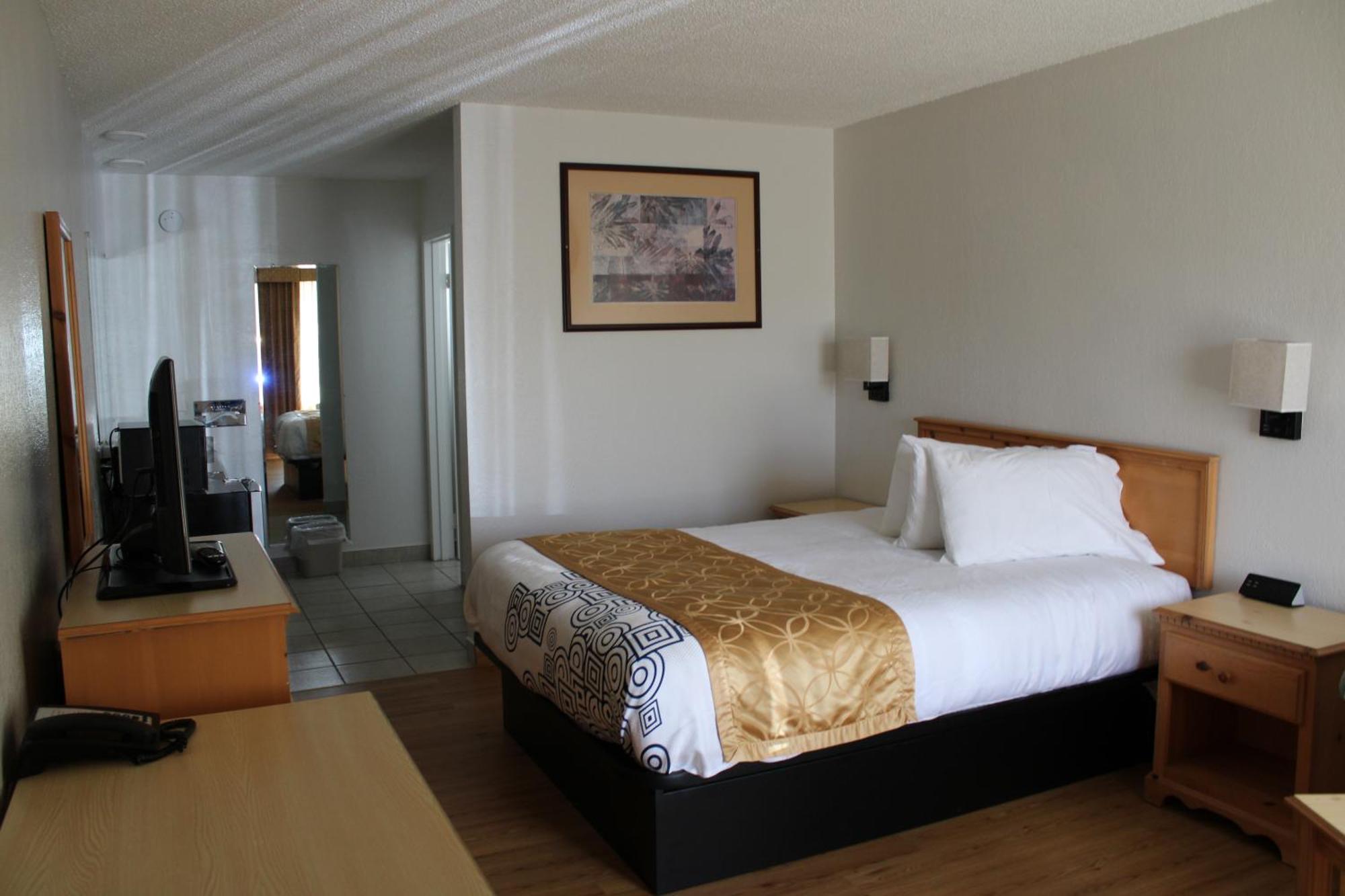 ميدفورد Pine Tree Inn المظهر الخارجي الصورة