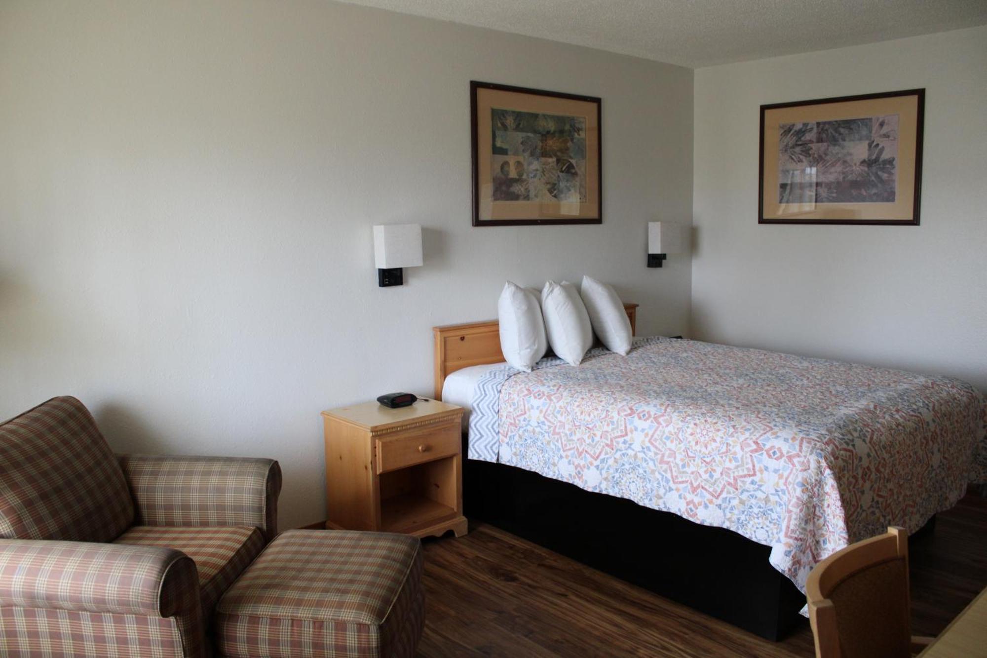 ميدفورد Pine Tree Inn المظهر الخارجي الصورة
