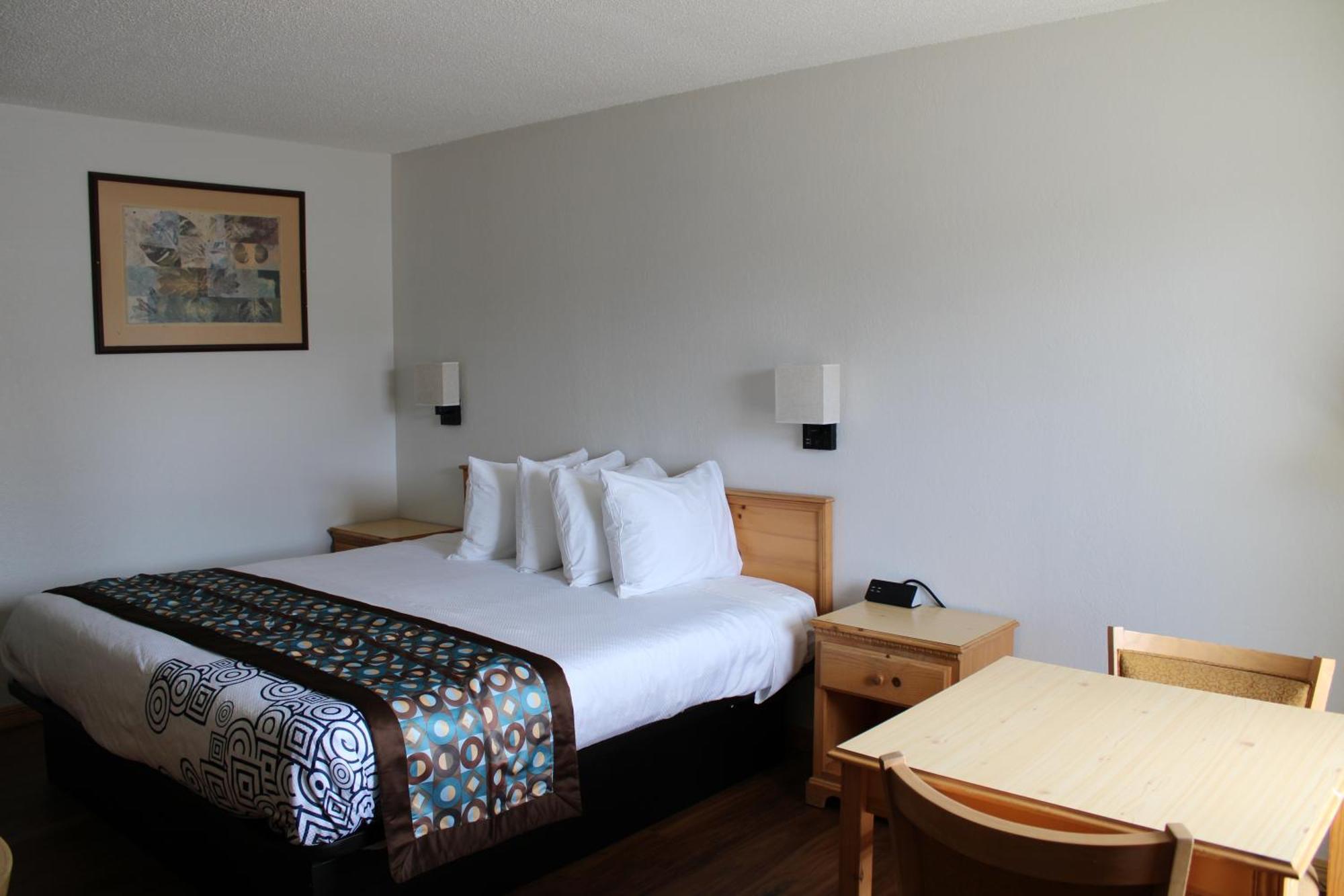 ميدفورد Pine Tree Inn المظهر الخارجي الصورة